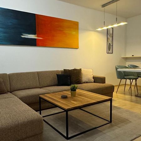City Apartement Linz Fuer 5 Gaeste Mit Self-Checkin Und Kueche Eksteriør bilde