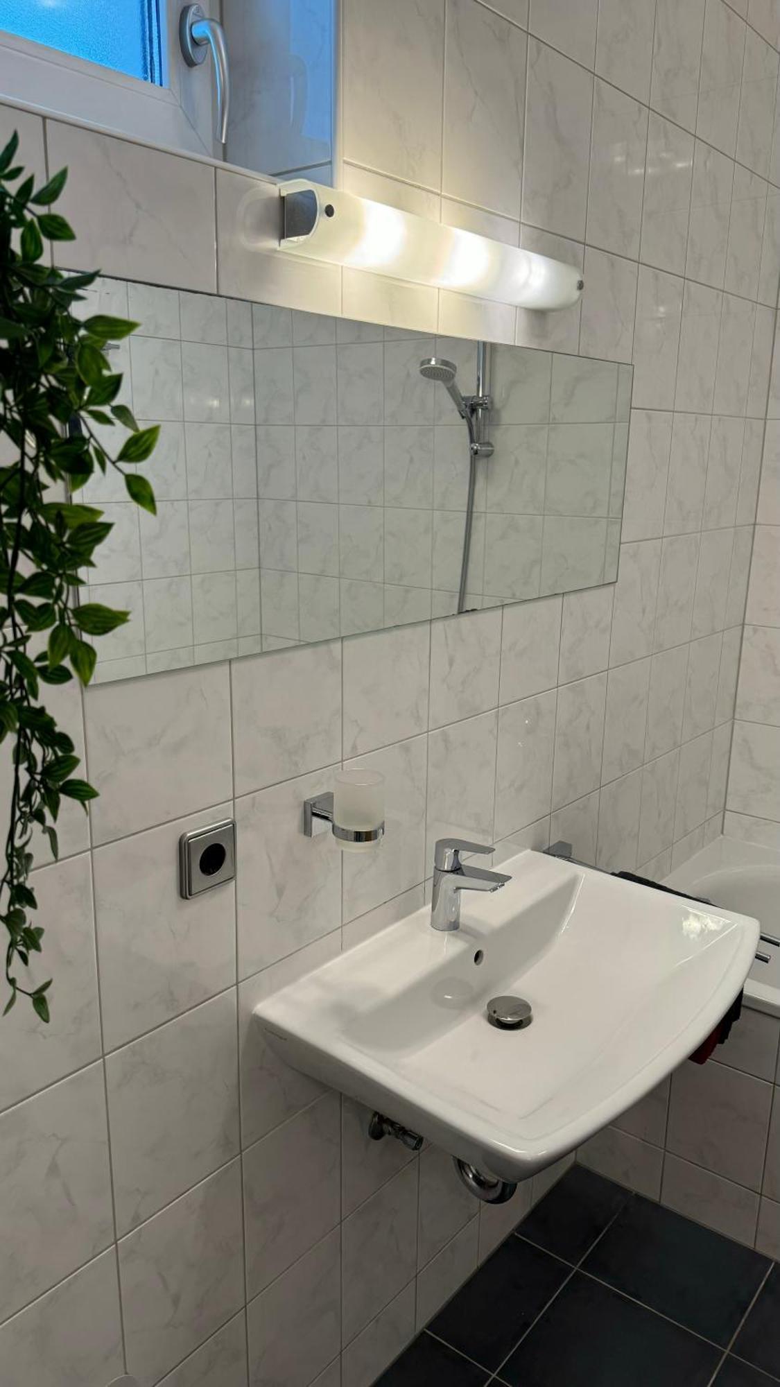 City Apartement Linz Fuer 5 Gaeste Mit Self-Checkin Und Kueche Eksteriør bilde