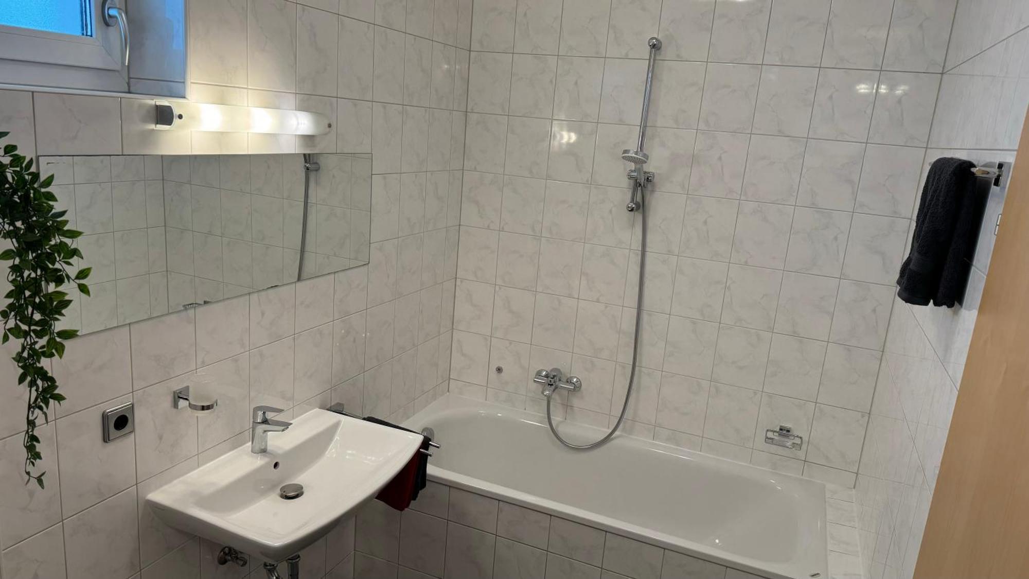 City Apartement Linz Fuer 5 Gaeste Mit Self-Checkin Und Kueche Eksteriør bilde